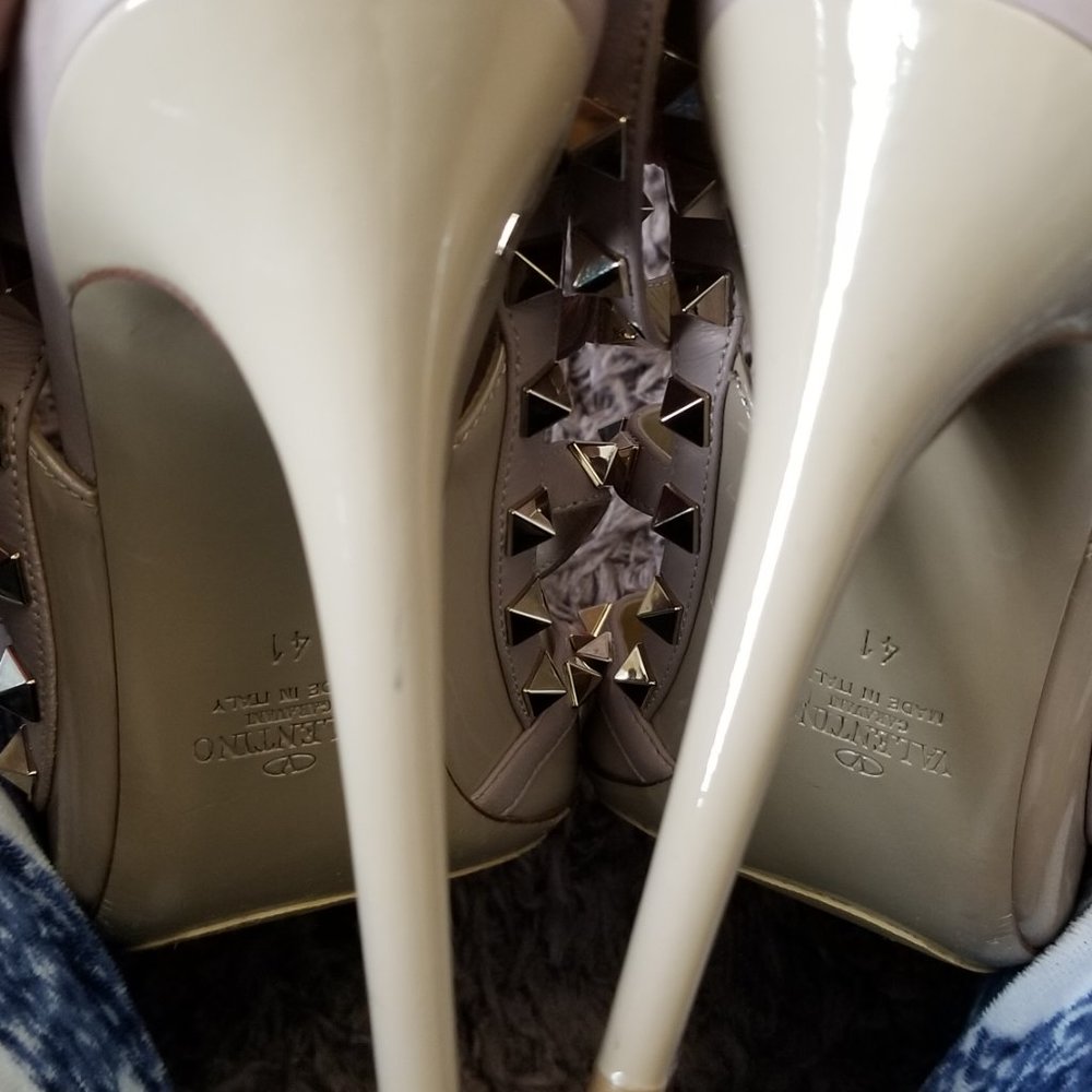 POUDRE ROCKSTUD HEELS VALENTINO - Picture 7 of 8